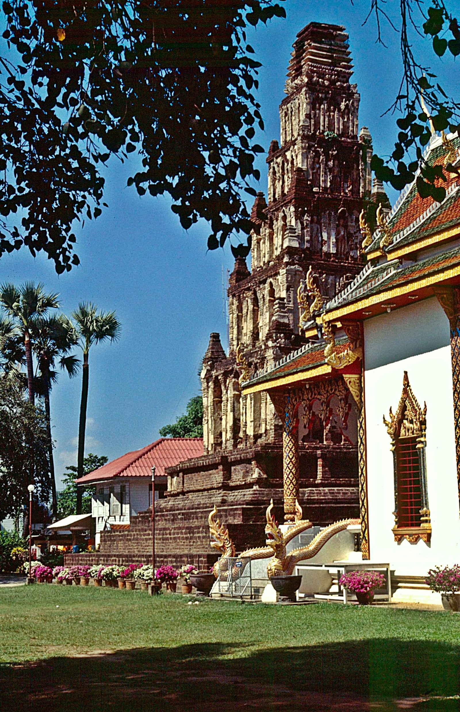 Wat Chamthewi (Wat Ku Kut)