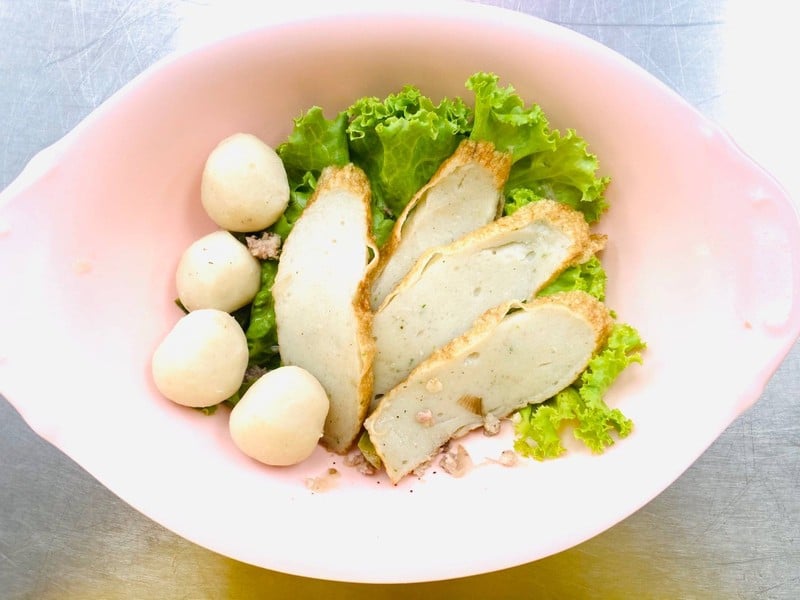Rung Rueang Tung Pork Noodle