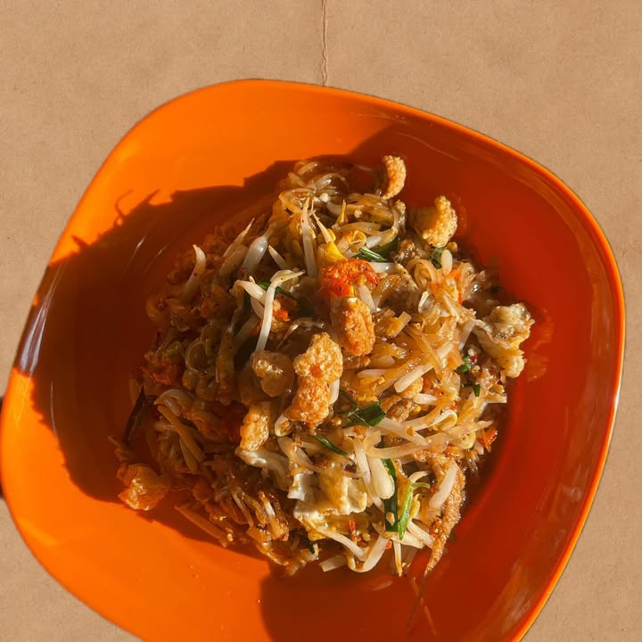 Sriruen Pad Thai (Ruenchit Road)
