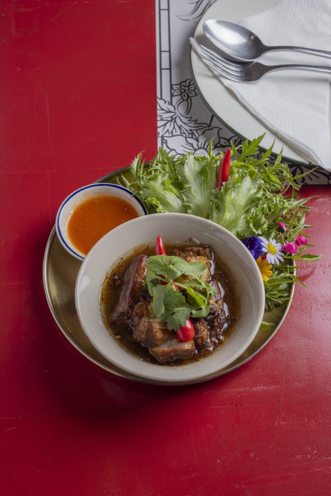 Toh Daeng (Thalang) (โต๊ะแดง (ถลาง))