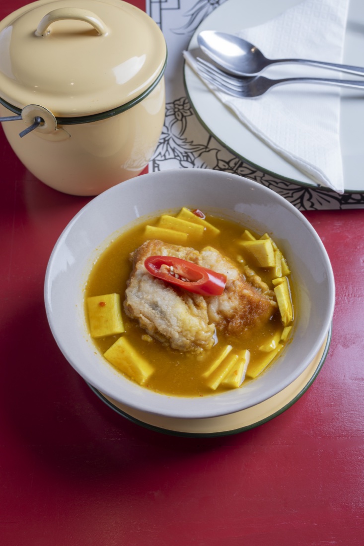 Toh Daeng (Thalang) (โต๊ะแดง (ถลาง))