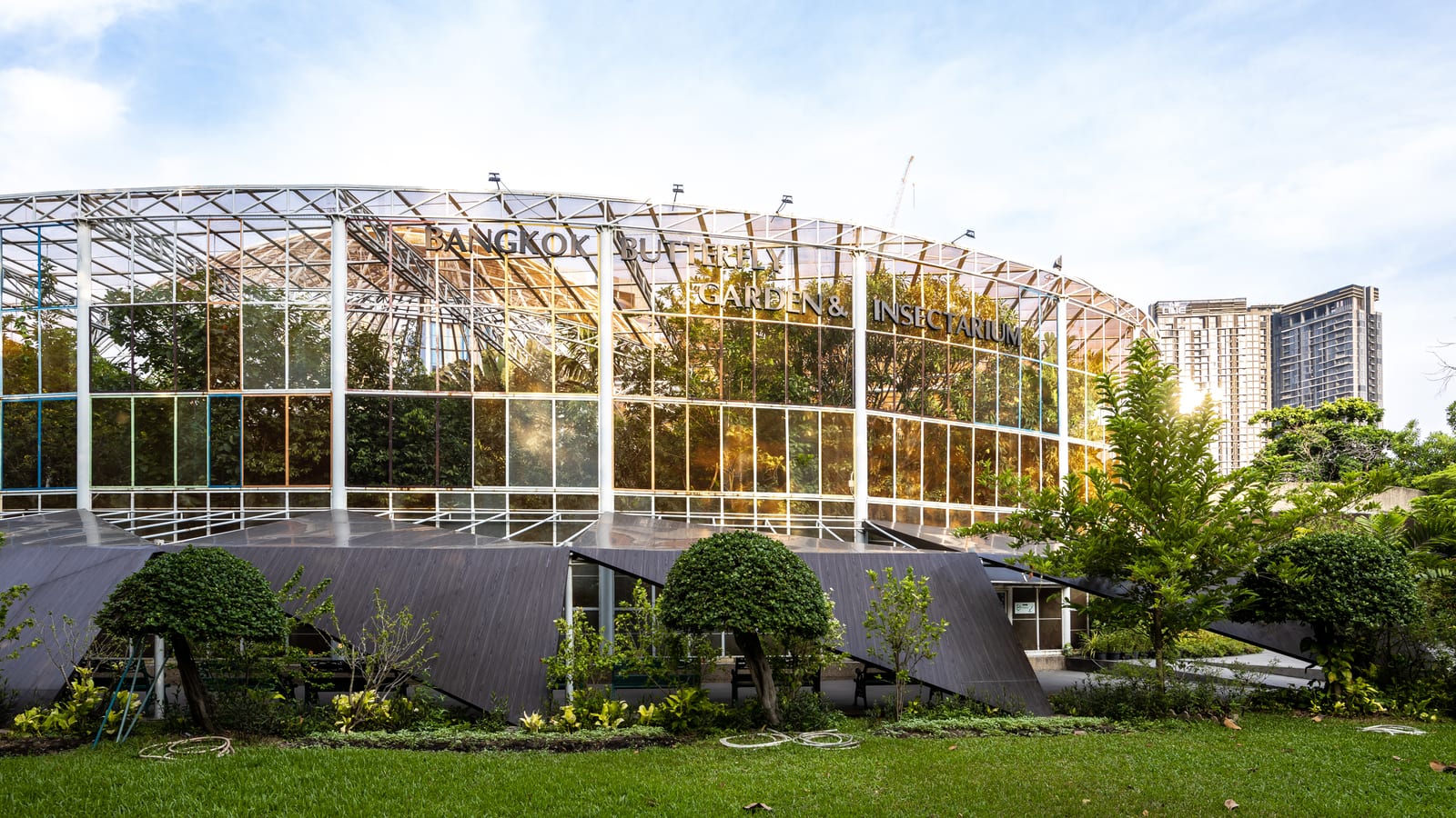 อุทยานผีเสื้อและแมลงกรุงเทพ (Bangkok Butterfly Garden and Insectarium)