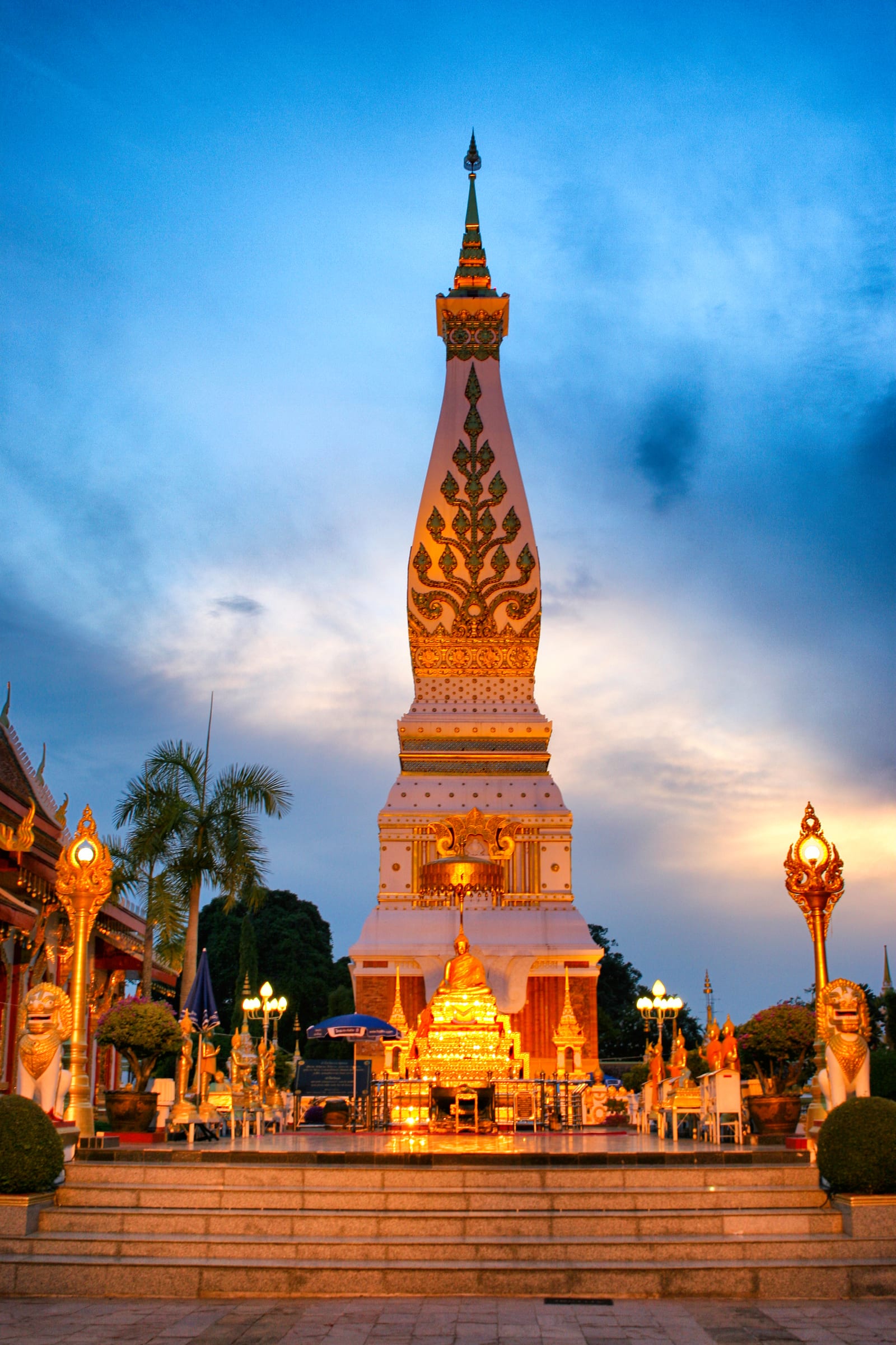 วัดพระธาตุพนมวรมหาวิหาร