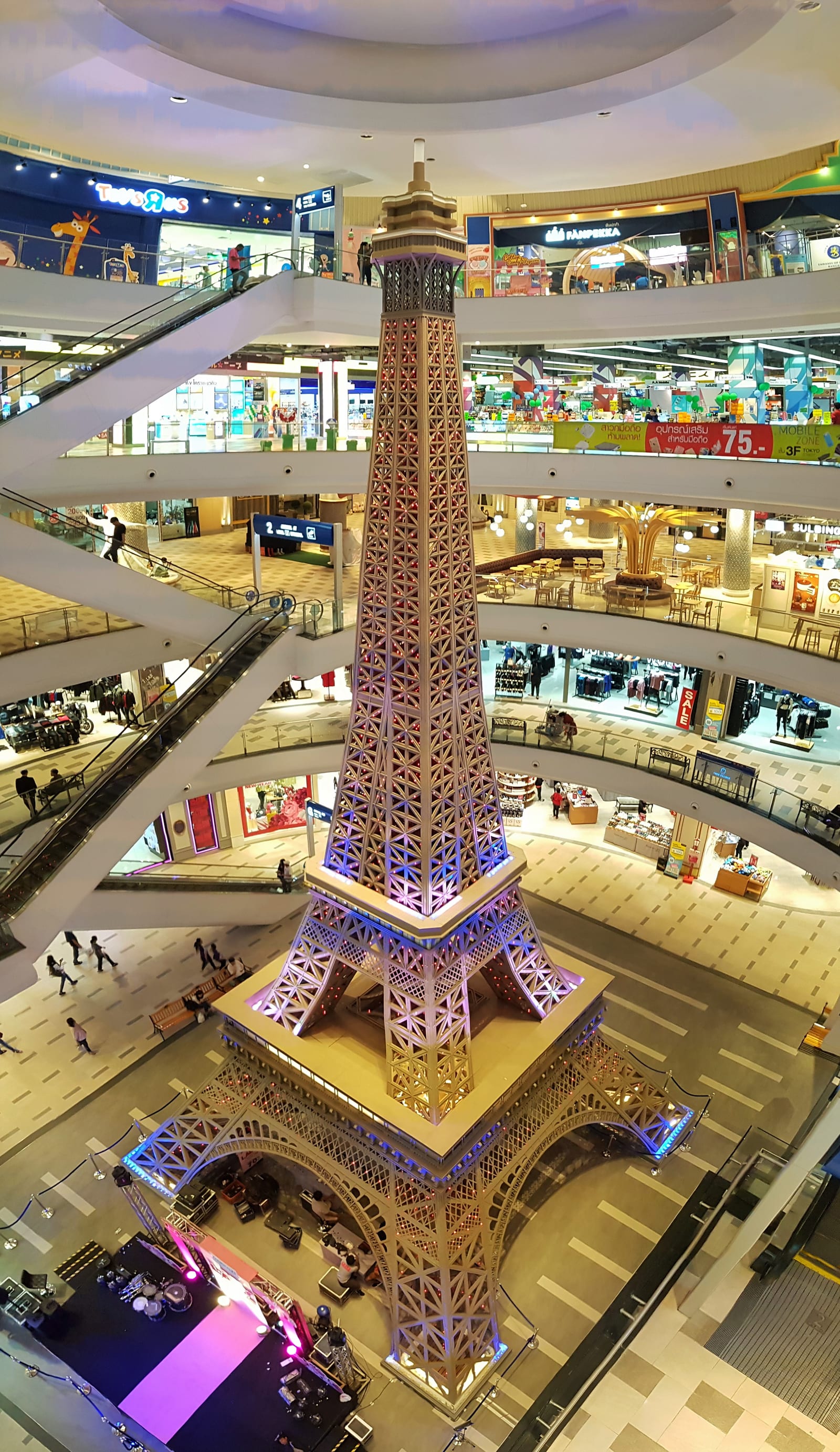 Terminal 21 Korat และ Skydeck หอคอยชมเมือง