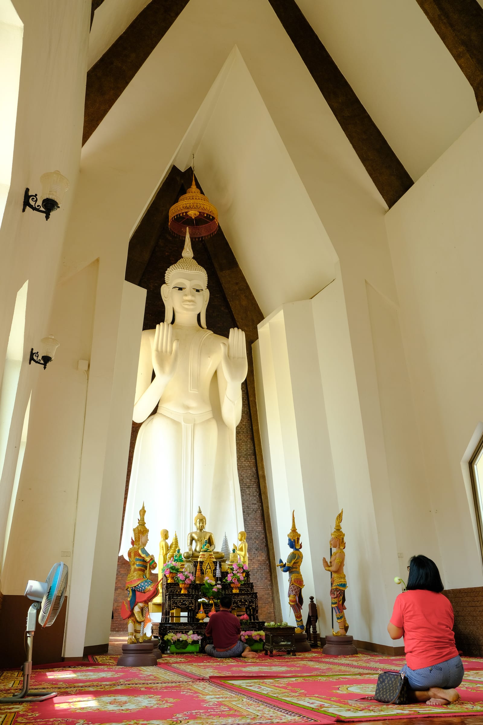 วัดศาลาลอย