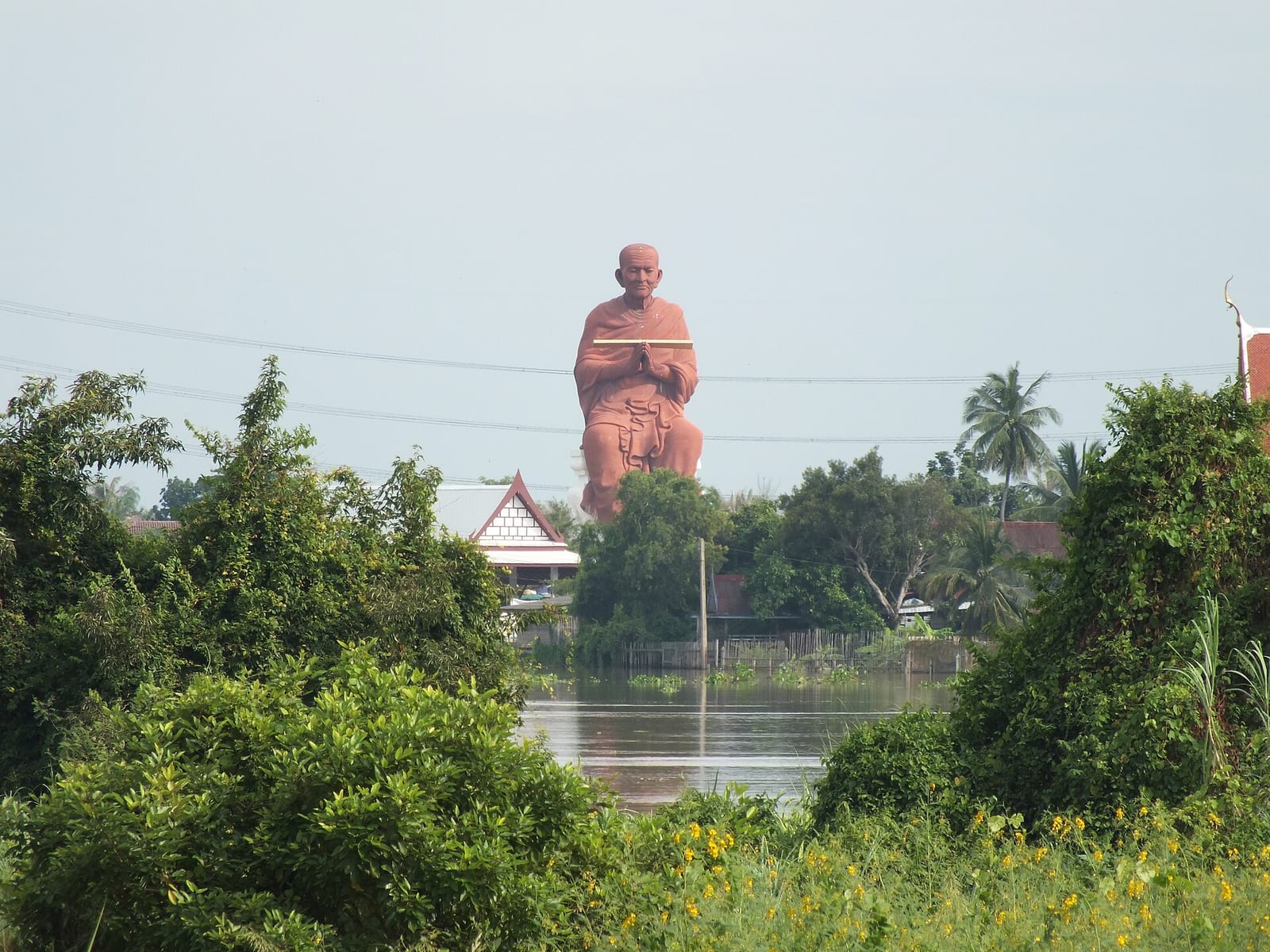 วัดโบสถ์ (หลวงพ่อโต) สามโคก