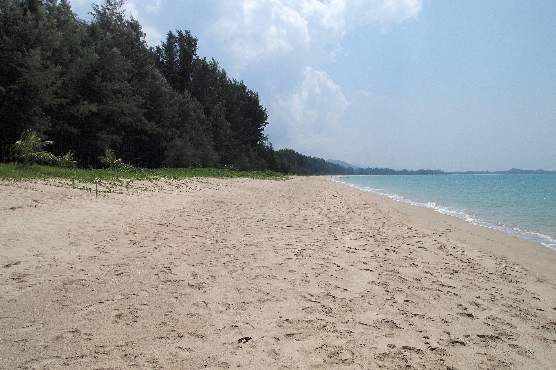 หาดเขาหลัก