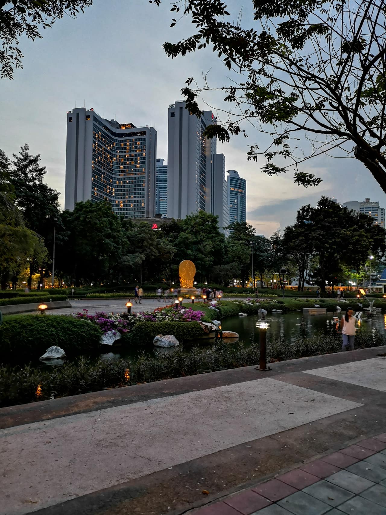 สวนเบญจสิริ (Benjasiri Park)