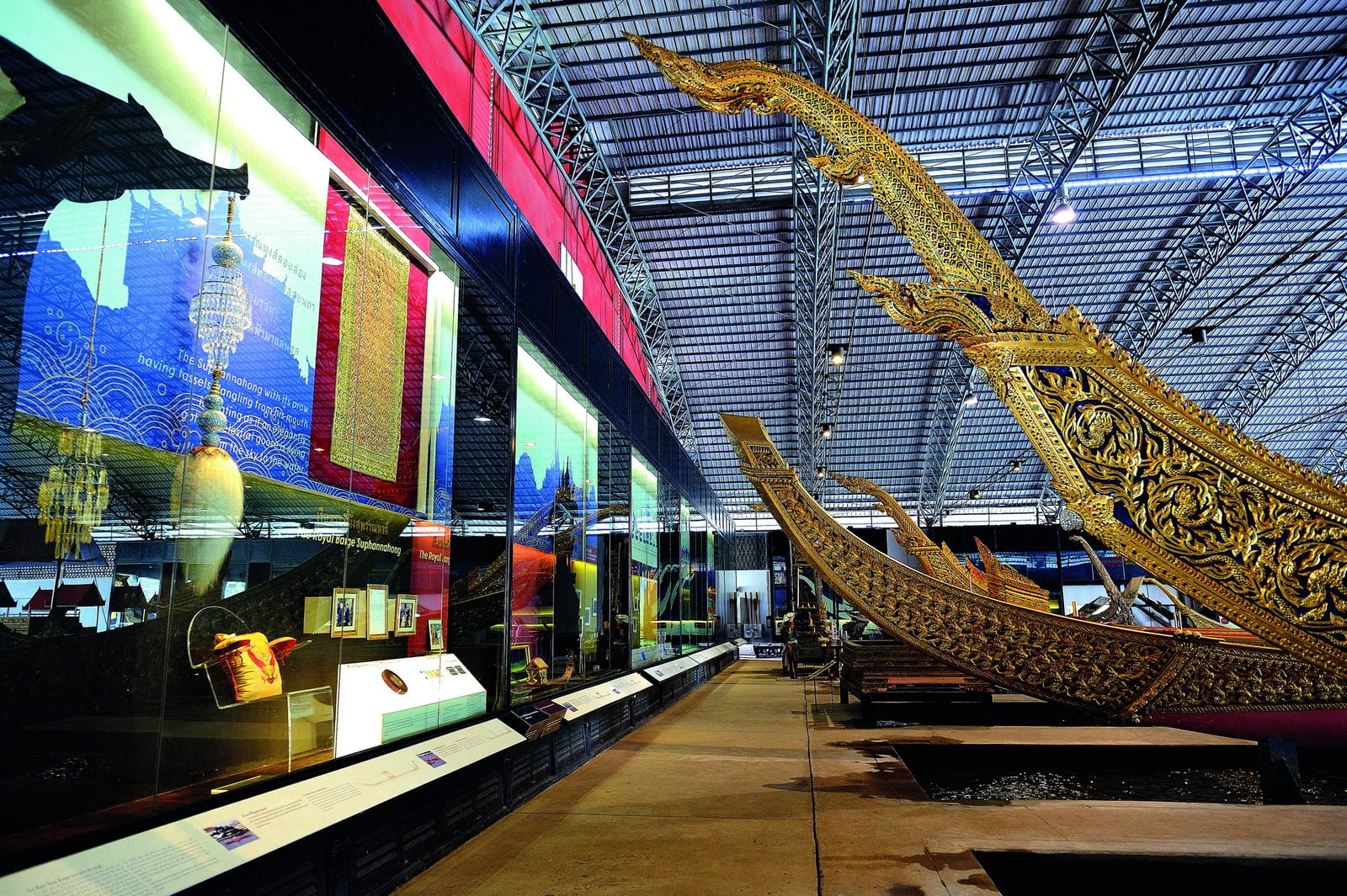 พิพิธภัณฑสถานแห่งชาติ เรือพระราชพิธี (Royal Barges National Museum)