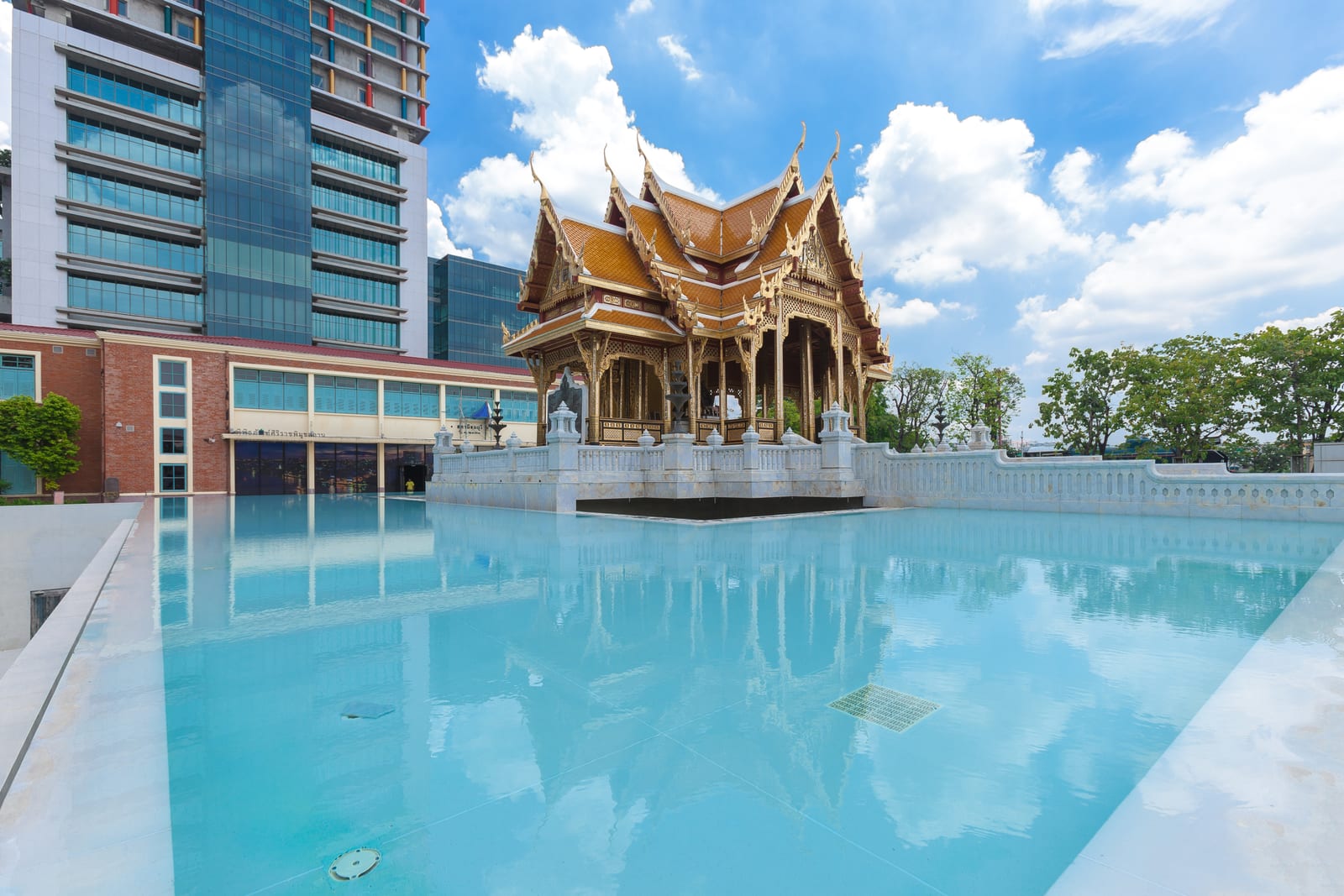พิพิธภัณฑ์ศิริราชพิมุขสถาน (Siriraj Bimuksthan Museum)