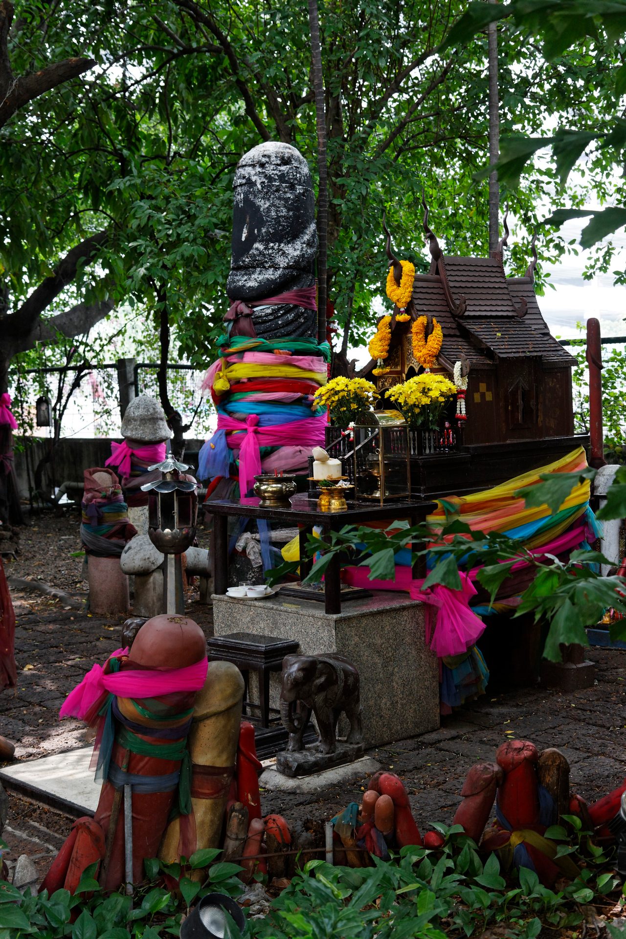 ศาลเจ้าแม่ทับทิม สวนนายเลิศ (Chao Mae Tuptim Shrine)