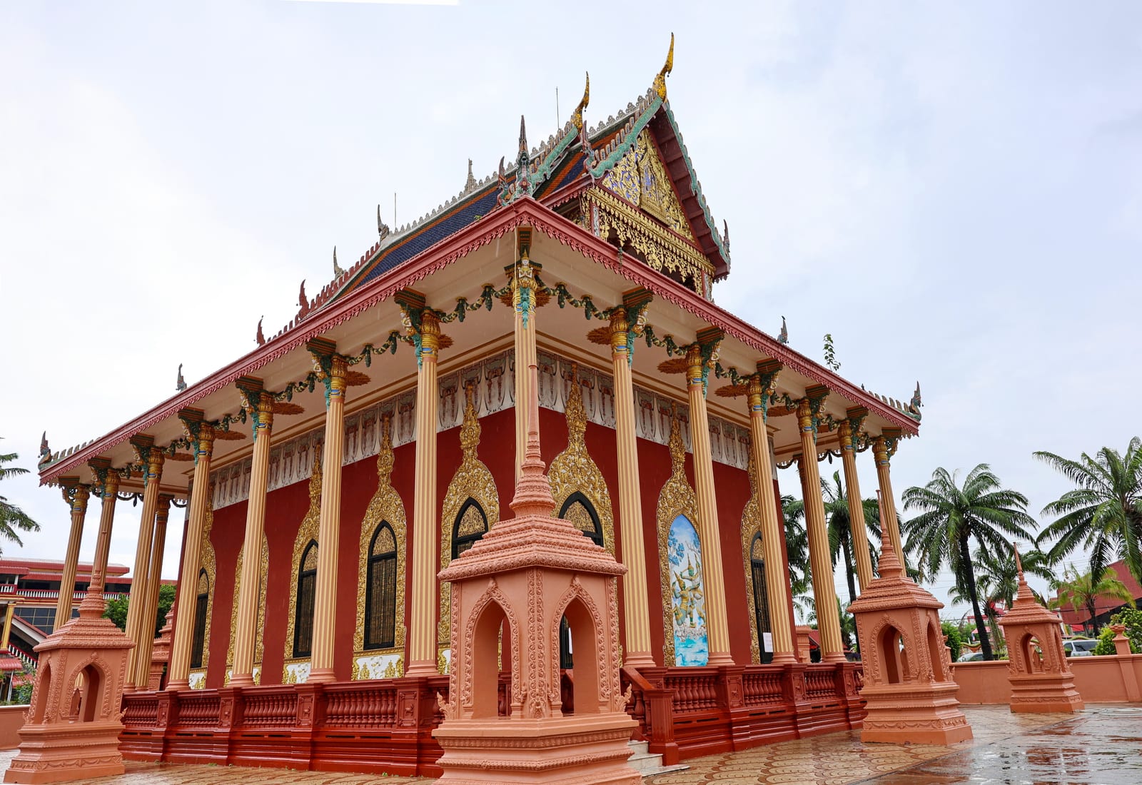 Wat Kaeo Phichit (Royal Temple)