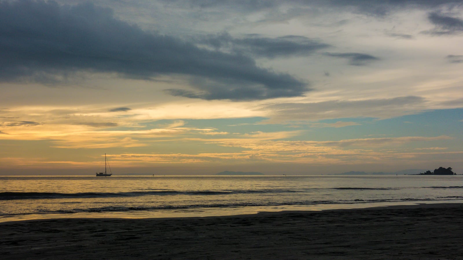 เกาะพยาม (Koh Phayam)