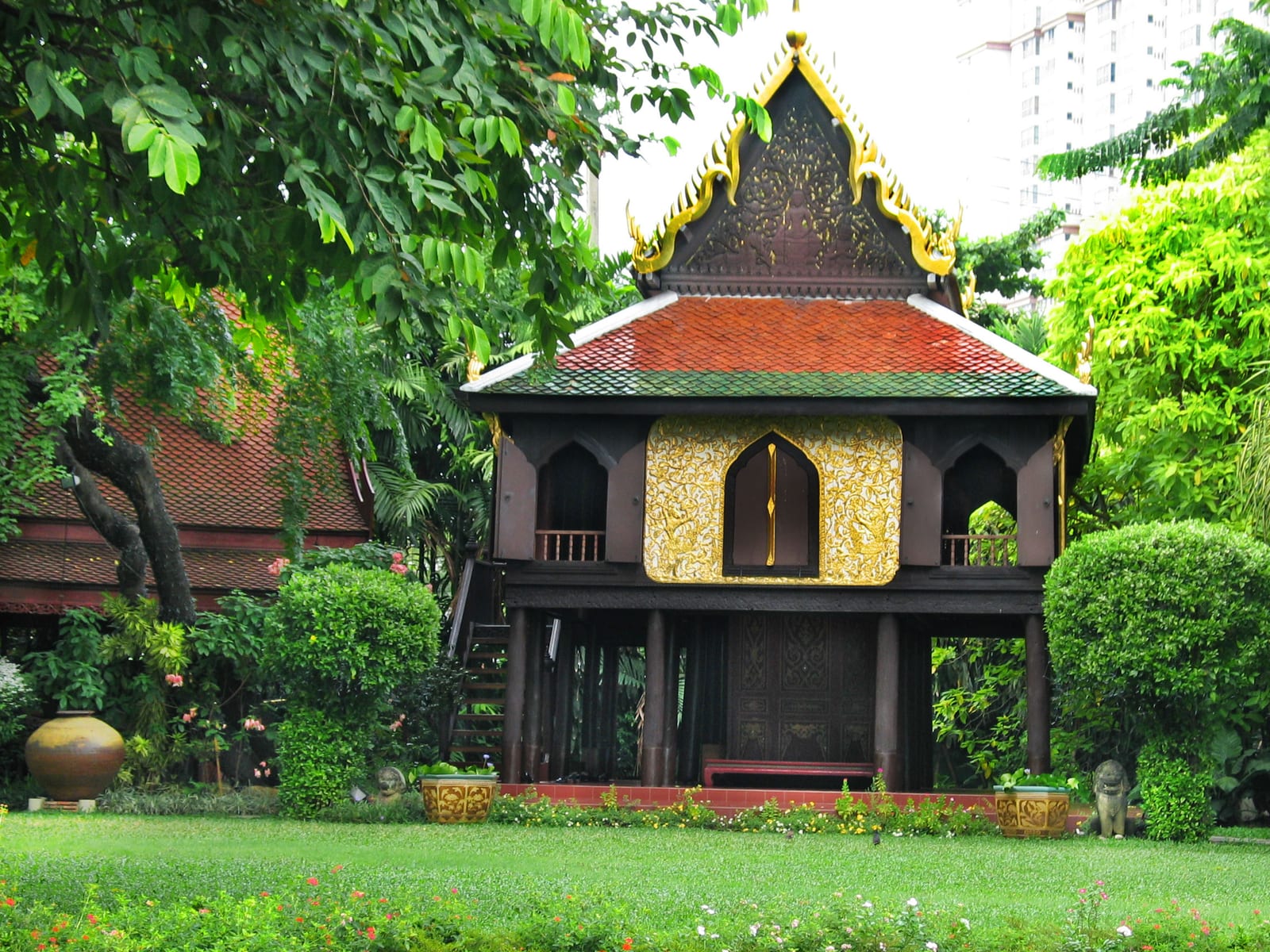 พิพิธภัณฑ์วังสวนผักกาด (Suan Pakkad Palace Museum)
