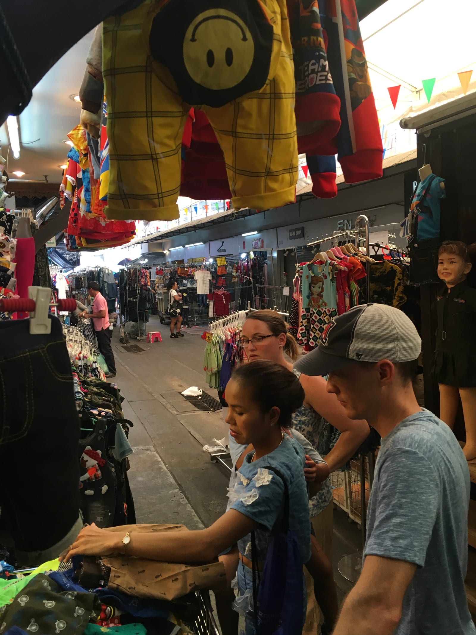 ตลาดประตูน้ำ (Pratunam Market)