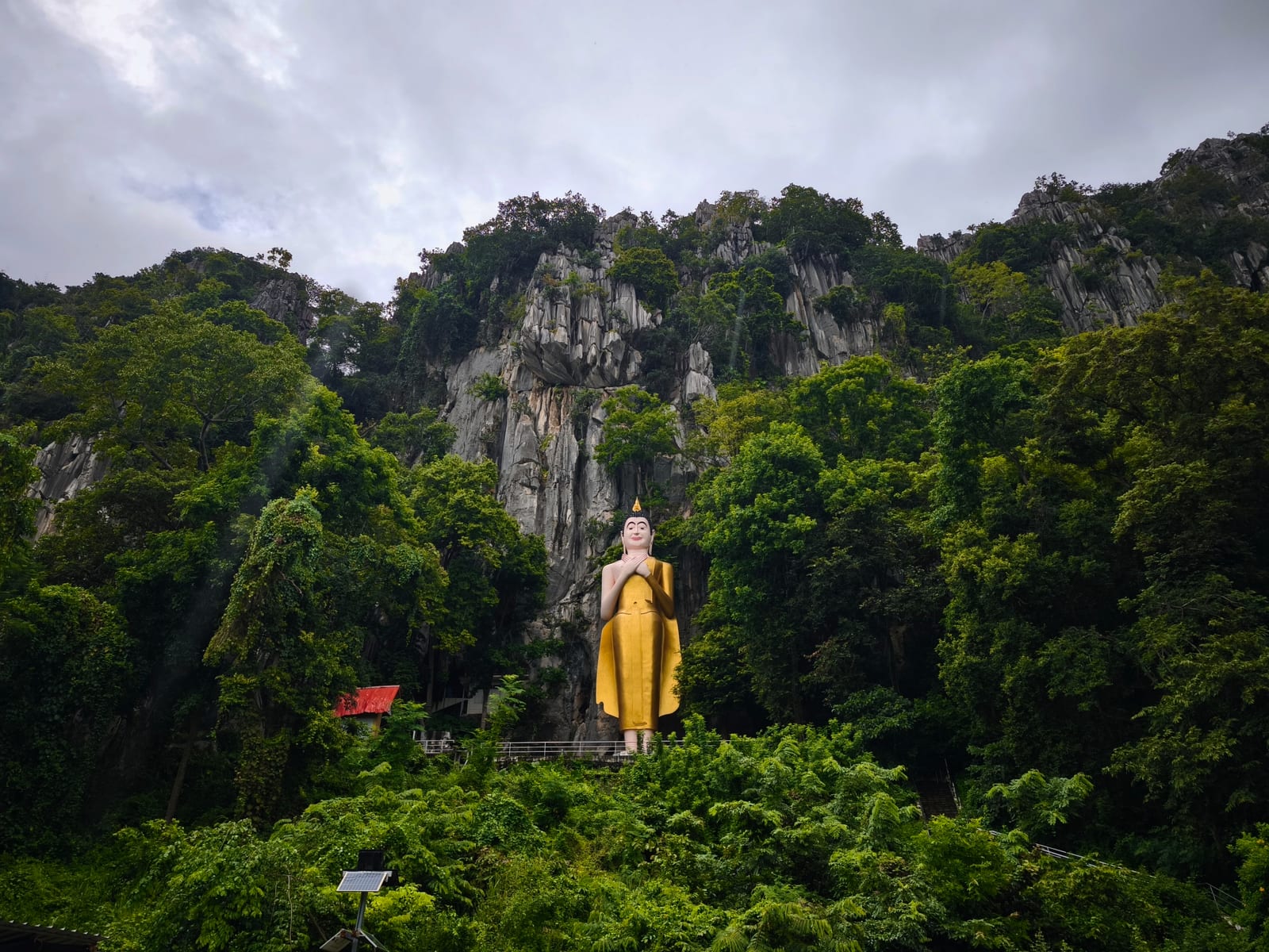 วัดถ้ำเขาฉกรรจ์ + สวนรุกขชาติเขาฉกรรจ์