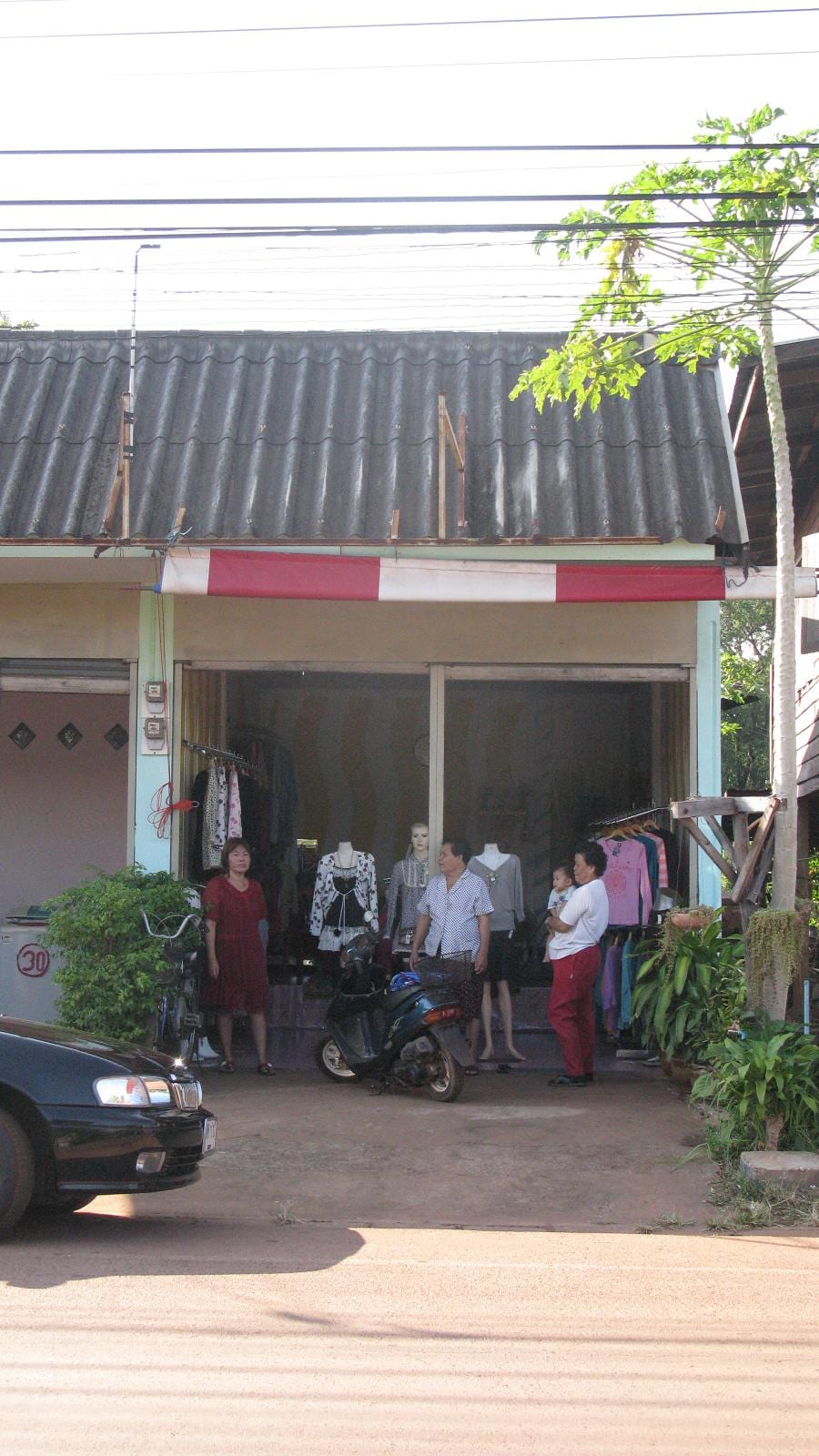 หมู่บ้านท่าแร่ (ชุมชนคาทอลิกตึกเก่า)