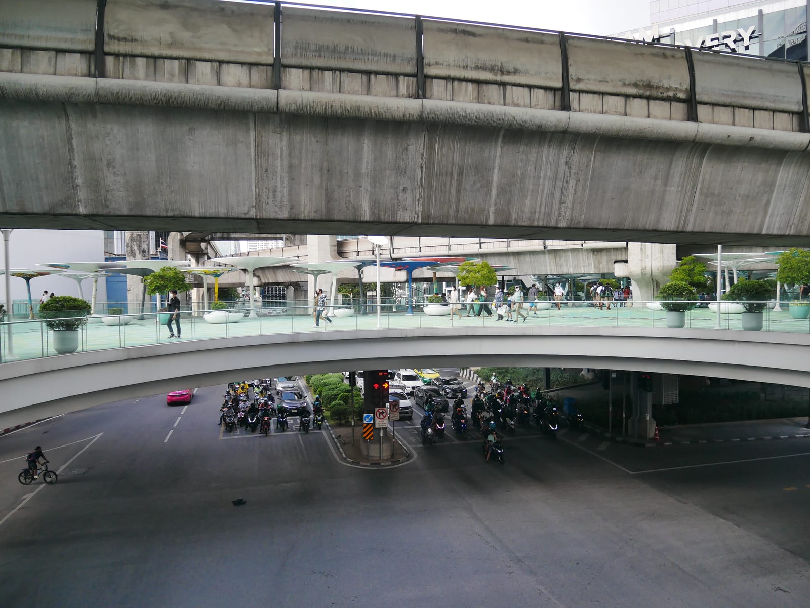 สกายวอล์กแยกปทุมวัน (Pathumwan Skywalk)
