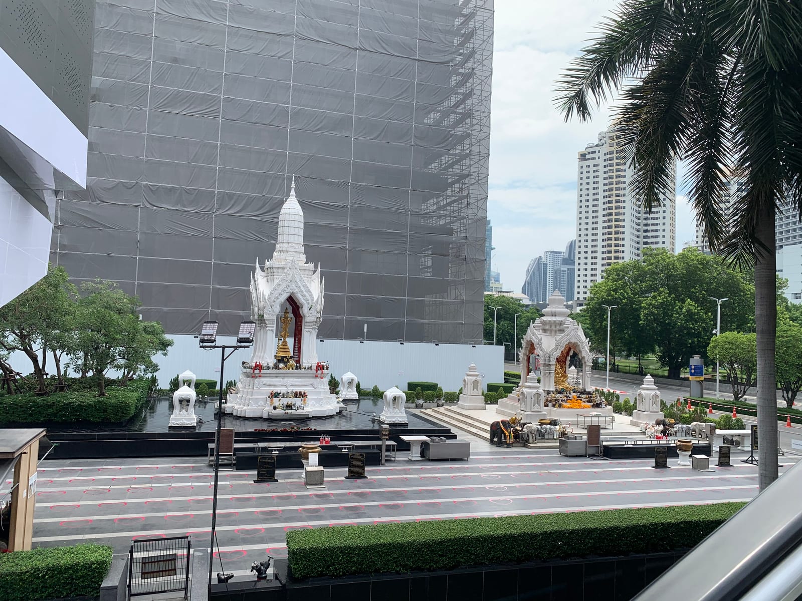 ศาลพระตรีมูรติ เซ็นทรัลเวิลด์ (Trimurti Shrine)