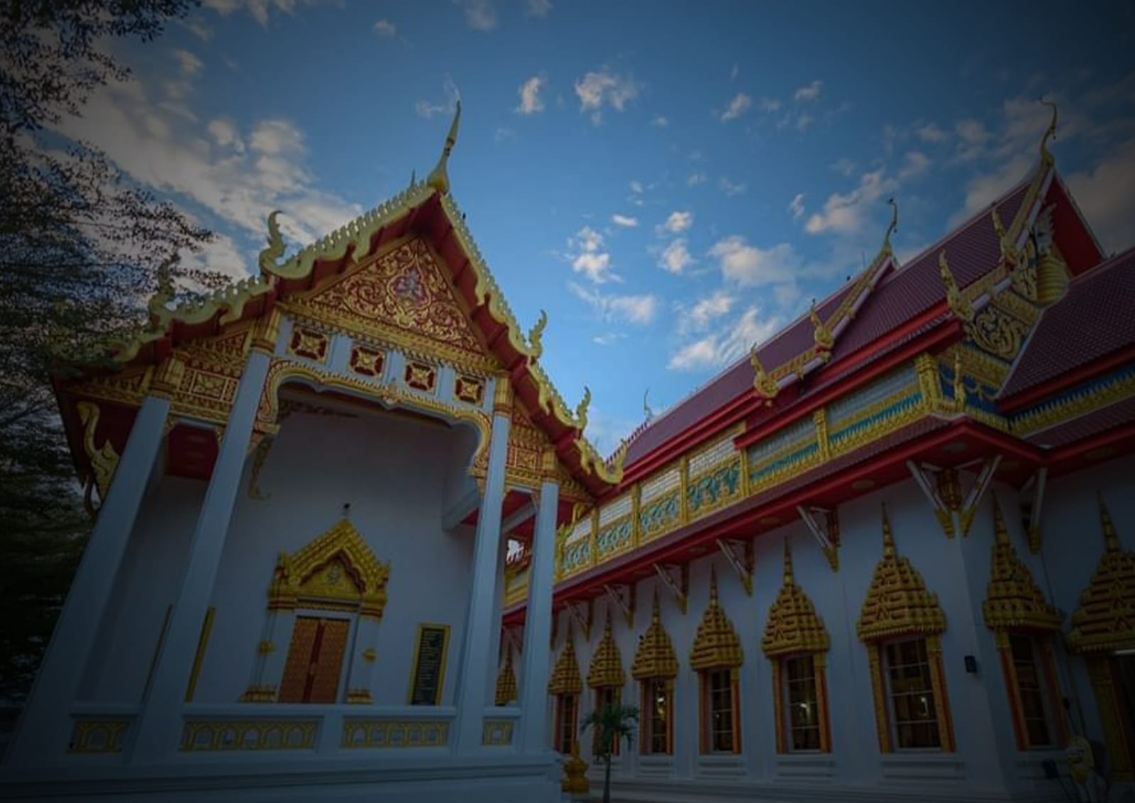 Wat Maha Phuttharam (Great Buddha Temple / Luang Pho To)
