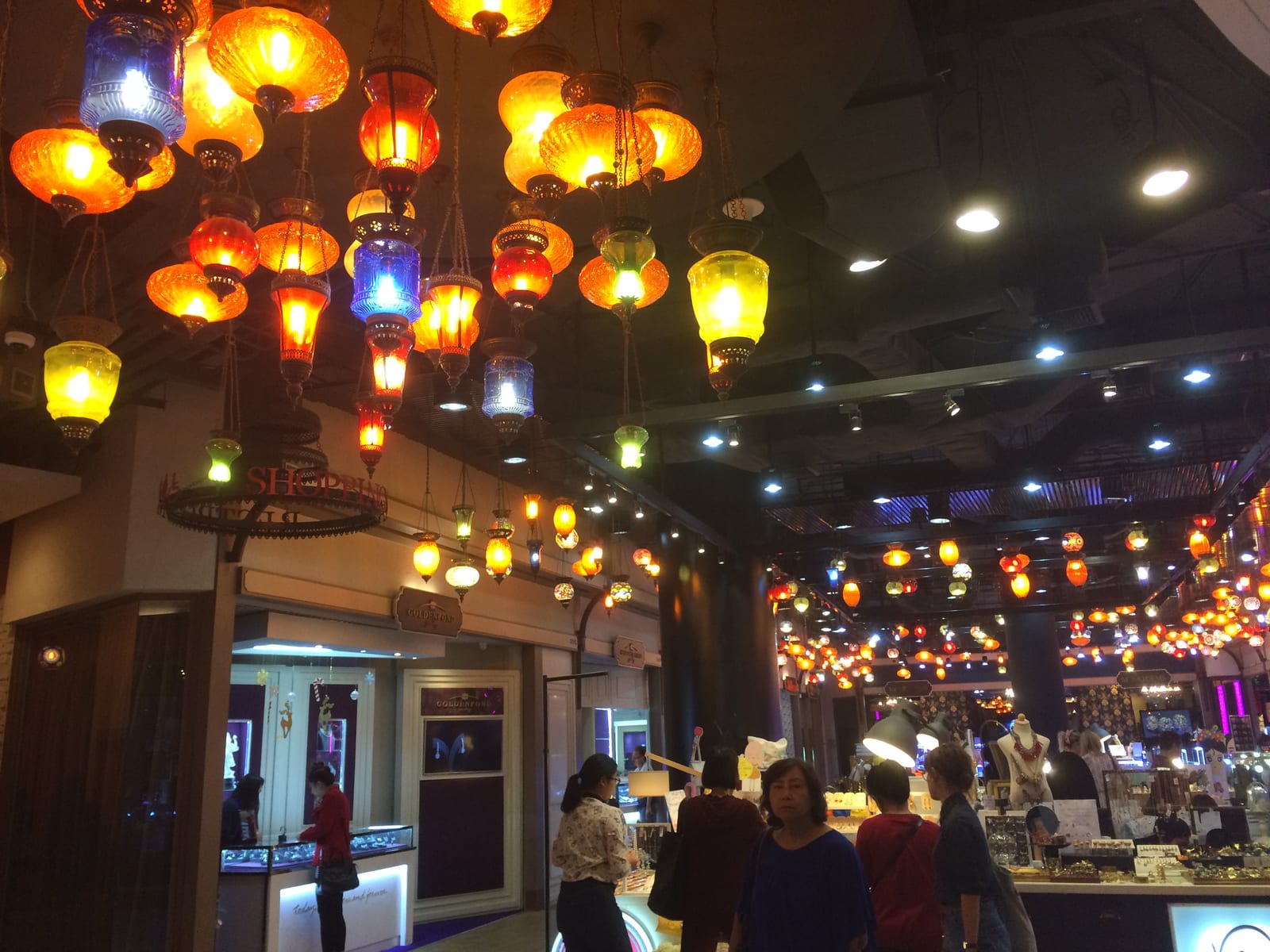 Terminal 21 Asok