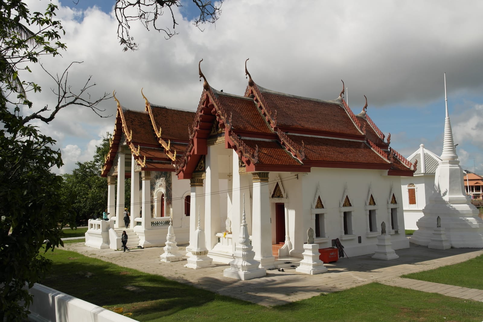 Wat Uposatharam (Wat Bot)