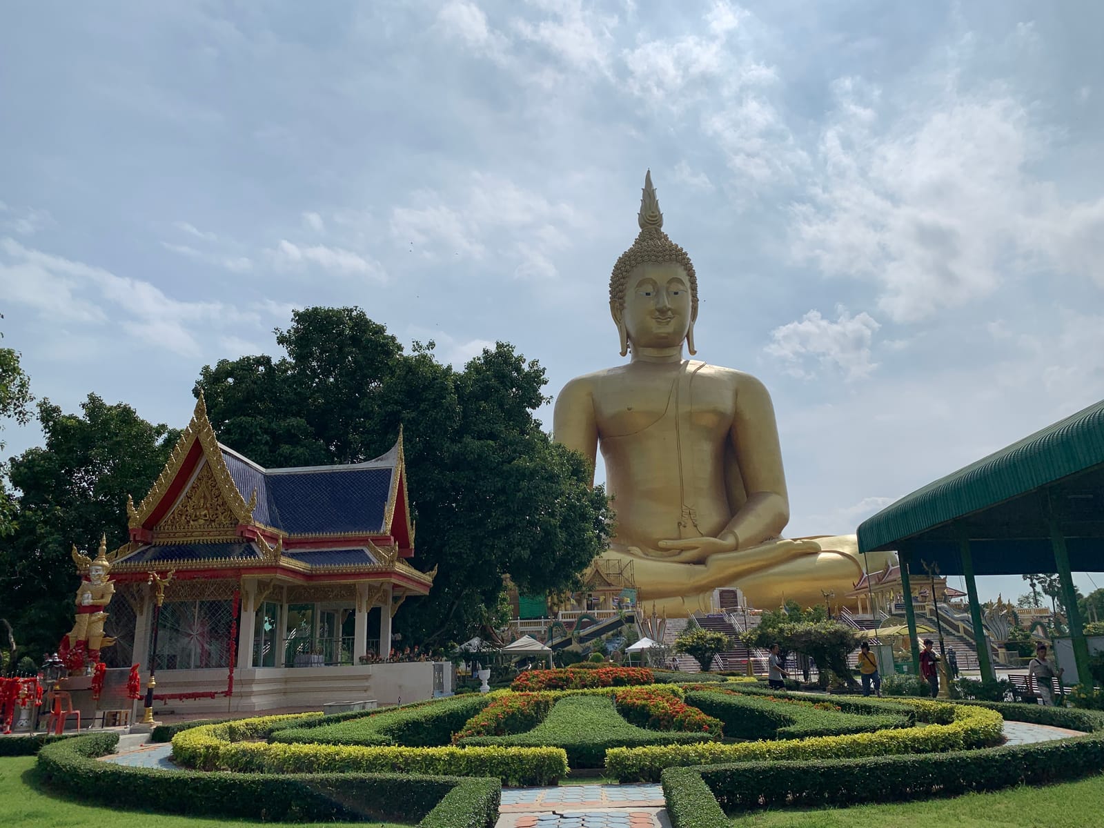 พักที่ไหนดี ในอ่างทอง
