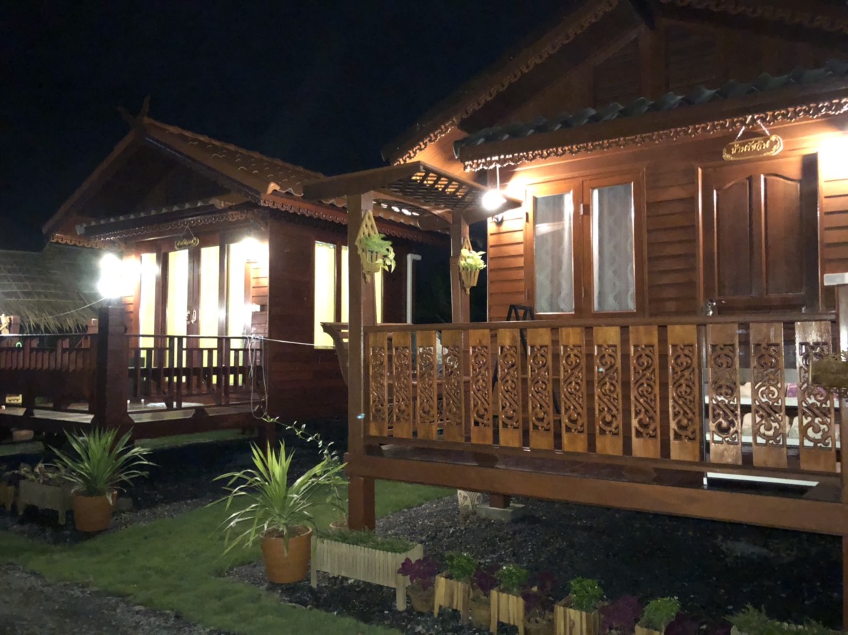 มุมที่พักและบ้านโมเดิร์นของบ้านทุ่งรัชวรรณ ใกล้วัดม่วง