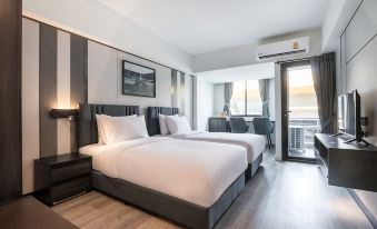 บรรยากาศร้านอาหารและคาเฟ่ภายใน 12 The Residence Hotel กรุงเทพ