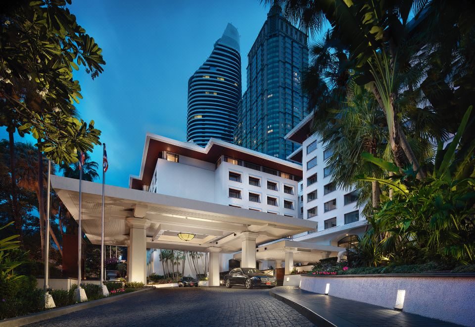 Anantara Siam Bangkok Hotel