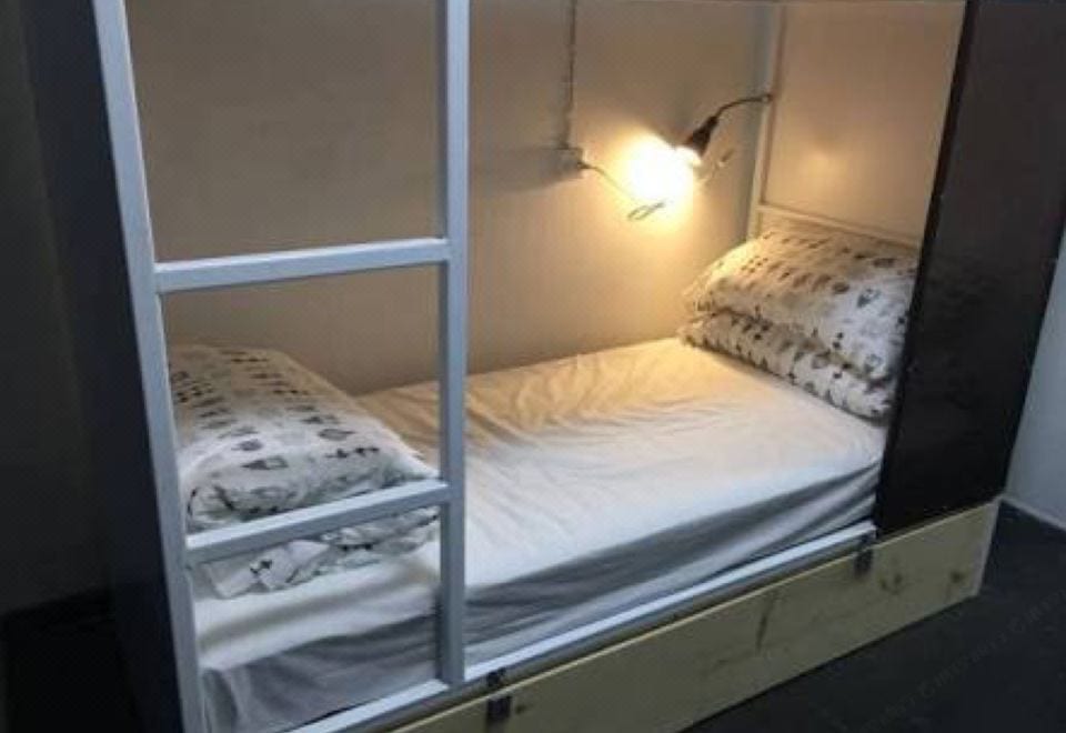 Been Hostel Ratchathewi