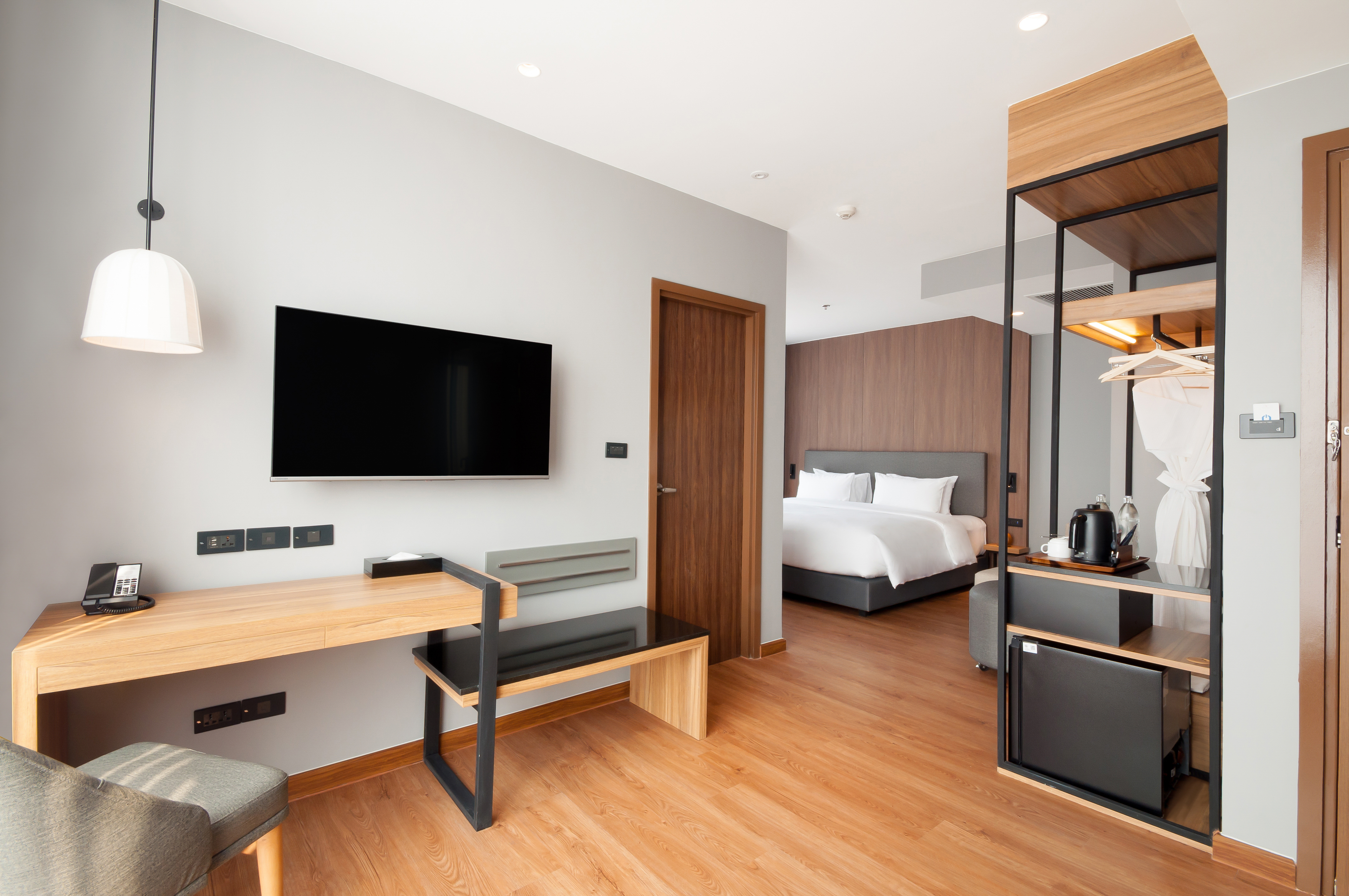 ห้องพัก Junior Suite ของ Best Western Chatuchak ตกแต่งทันสมัย มีเตียง King ขนาด 7 ฟุต