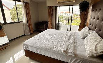 Comfy Queen Room at Cattreya Place Bang Sue Bangkok — spacious 63 m² layout