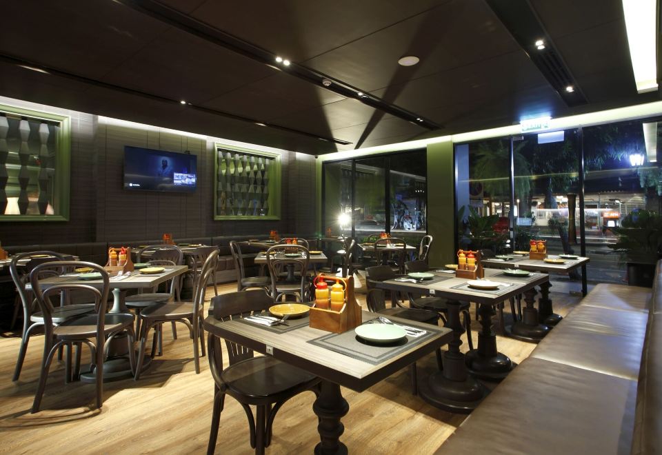 ห้องพักสไตล์โคโลเนียลสมัยใหม่ของ Chillax Heritage Hotel Bangkok พร้อมจากุซซี่ส่วนตัว