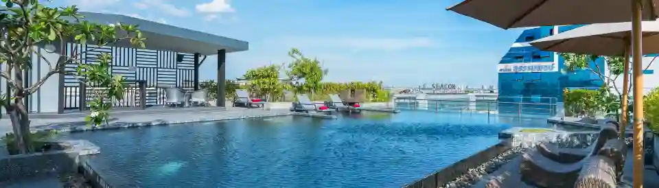De Botan Srinakarin Hotel & Residence