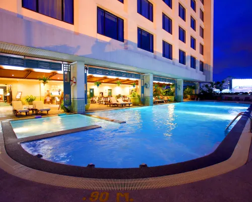 Spa and leisure area at Golden Tulip Sovereign Hotel Bangkok, Bangkok