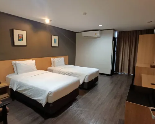 Deluxe Double room at Bangkok Inter Place on Soi Ramkhamhaeng 24, Bangkok