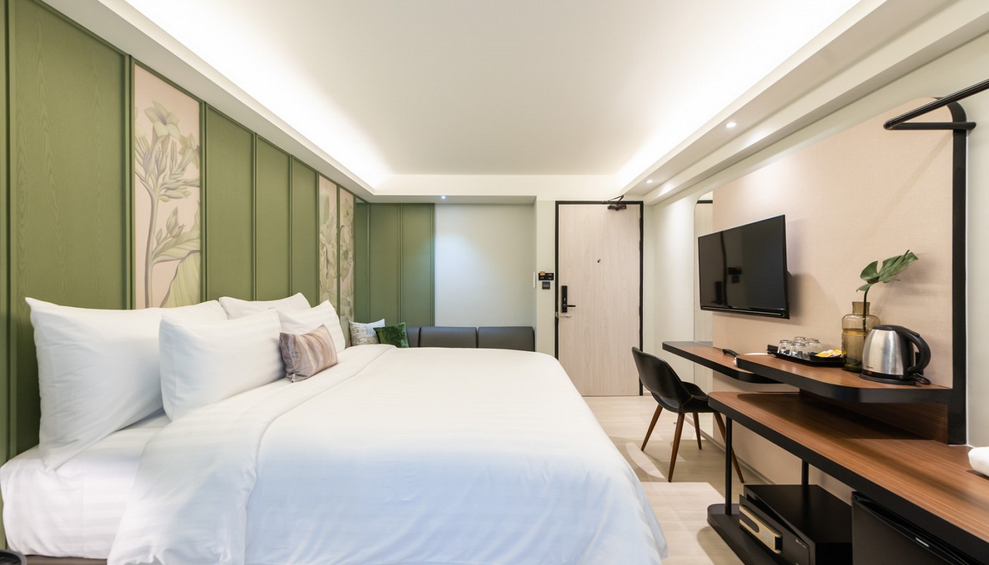 ห้องพัก Deluxe ของ Kaya Heritage Hotel ตกแต่งโมเดิร์นเรียบสะอาด เตียง King Size นุ่มสบาย