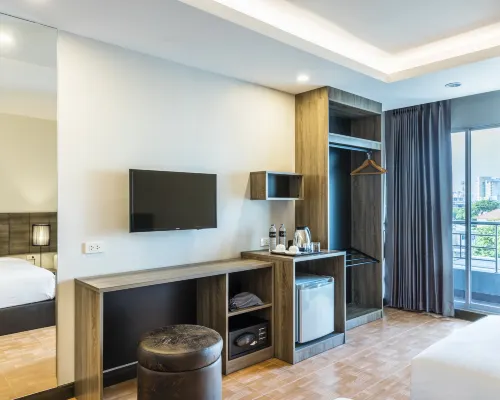 บริเวณร้านอาหารและพื้นที่ส่วนกลางของ Livotel Hotel Hua Mak Bangkok