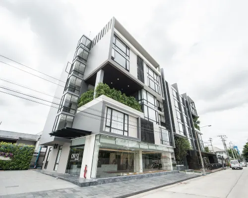 Daddy G's Smoke and Brew restaurant inside Onix Hotel Bangkok