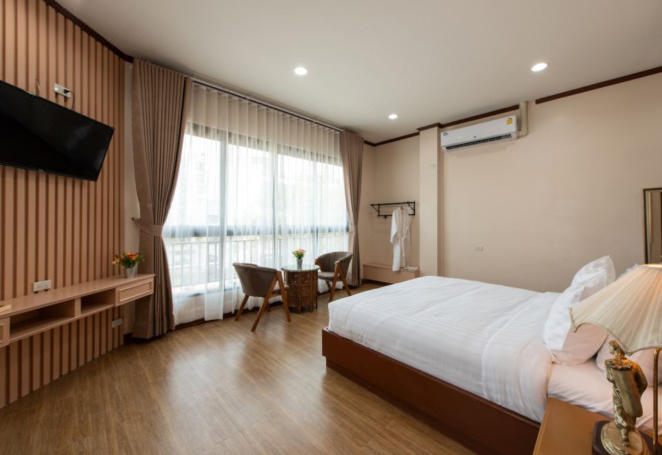 Guest room at Peya Rama-7 boutique hotel, Bang Kruai, Nonthaburi, near the Rama 7 Bridge