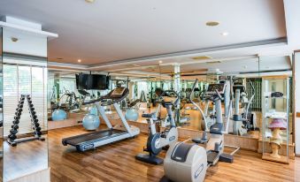 ห้องพักของ Riva Surya Bangkok สไตล์ contemporary ริมแม่น้ำ บางลำพู กรุงเทพ