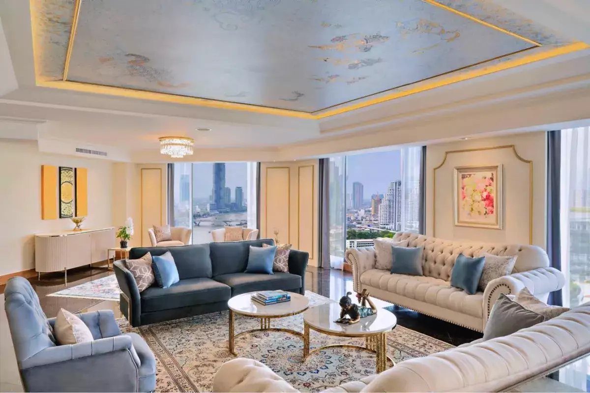 Royal Orchid Sheraton Bangkok Presidential Suite living area
