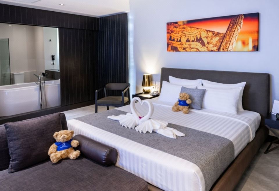 S Ratchada Leisure Hotel