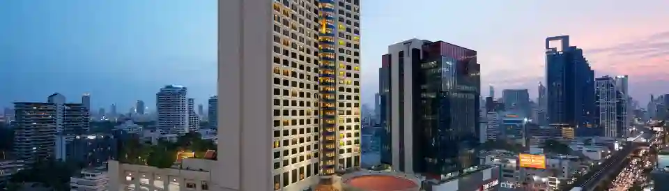 ล็อบบี้และพื้นที่ส่วนกลางของ Sheraton Grande Sukhumvit Bangkok ออกแบบสไตล์ไทยคลาสสิก