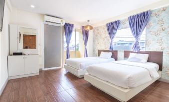 Restaurant and common area at SweetLoft Hotel Don Muang, Don Mueang district Bangkok