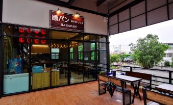 ร้านอาหารและพื้นที่ส่วนกลางของ T3 Residence Ladprao อาคารสีขาว บรรยากาศเงียบสงบย่านลาดพร้าว