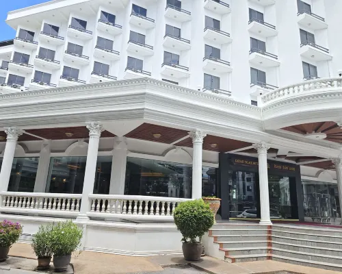 Twin Towers Hotel Bangkok