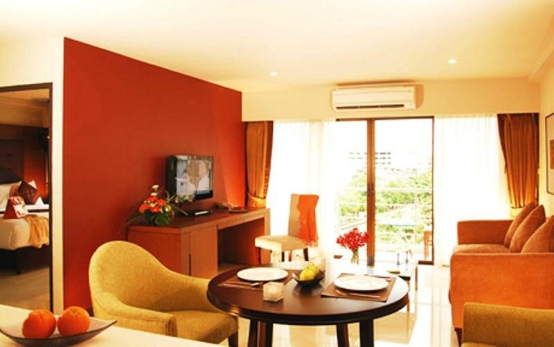 อาคาร Ziniza The Boutique Service Apartment ย่านบางซื่อ กรุงเทพฯ มุมภายนอก