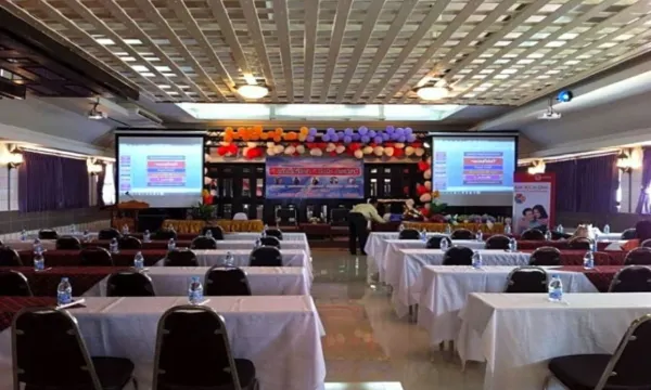 ห้องประชุมของ Century Grand Hotel Bueng Kan